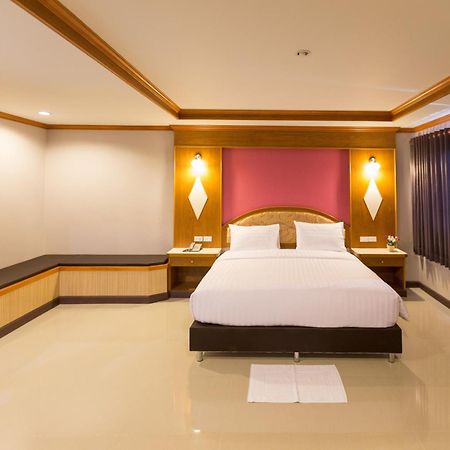 Thungtawan Hotel Nakhon Si Thammarat Exteriör bild