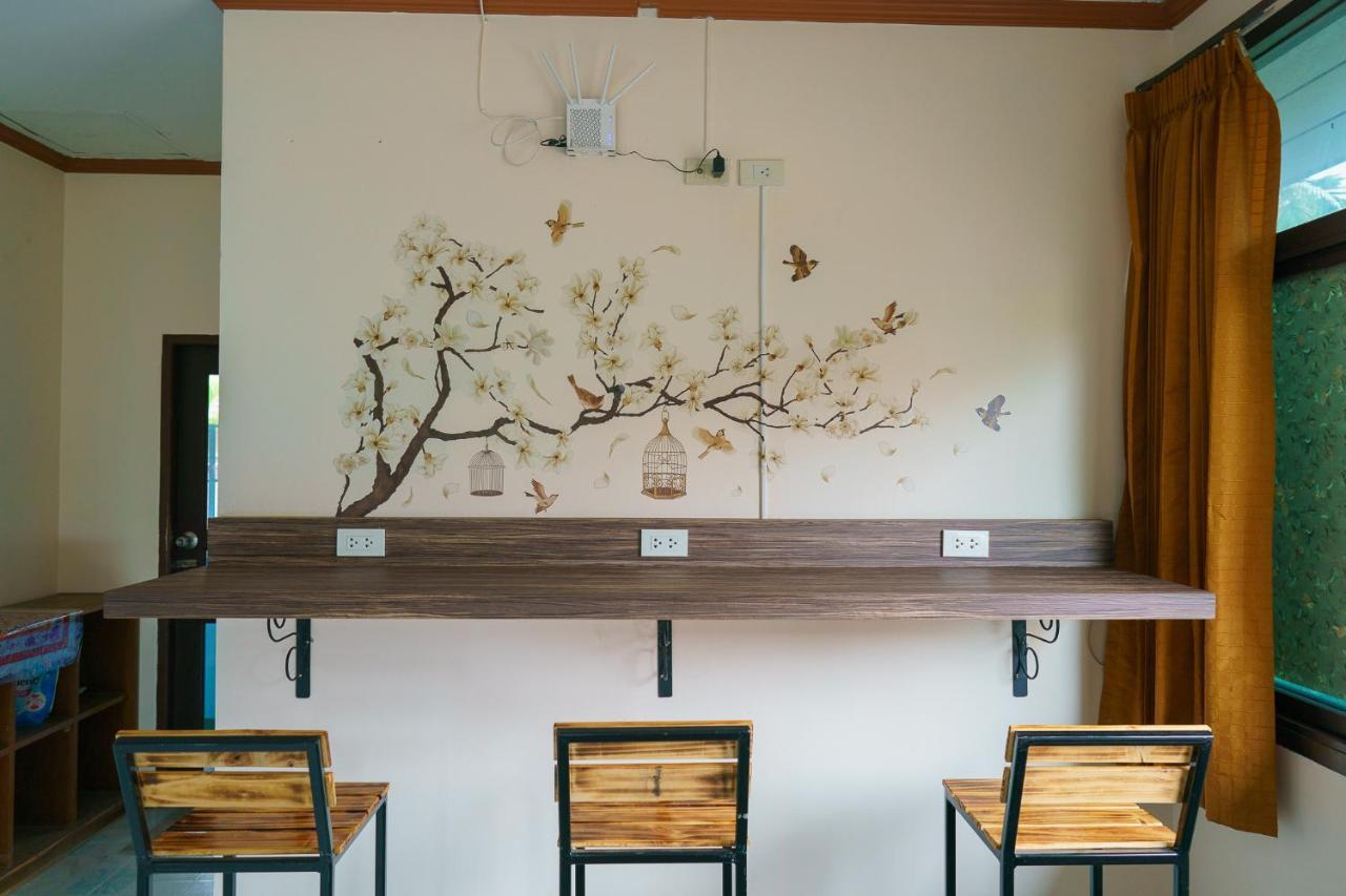 Thungtawan Hotel Nakhon Si Thammarat Exteriör bild