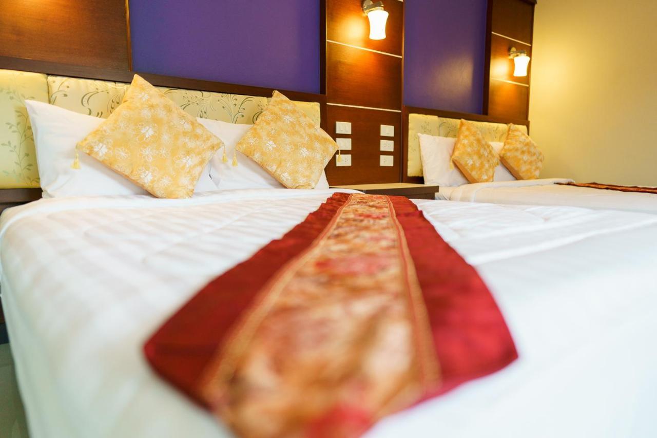 Thungtawan Hotel Nakhon Si Thammarat Exteriör bild