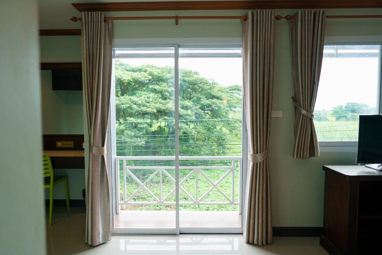 Thungtawan Hotel Nakhon Si Thammarat Exteriör bild
