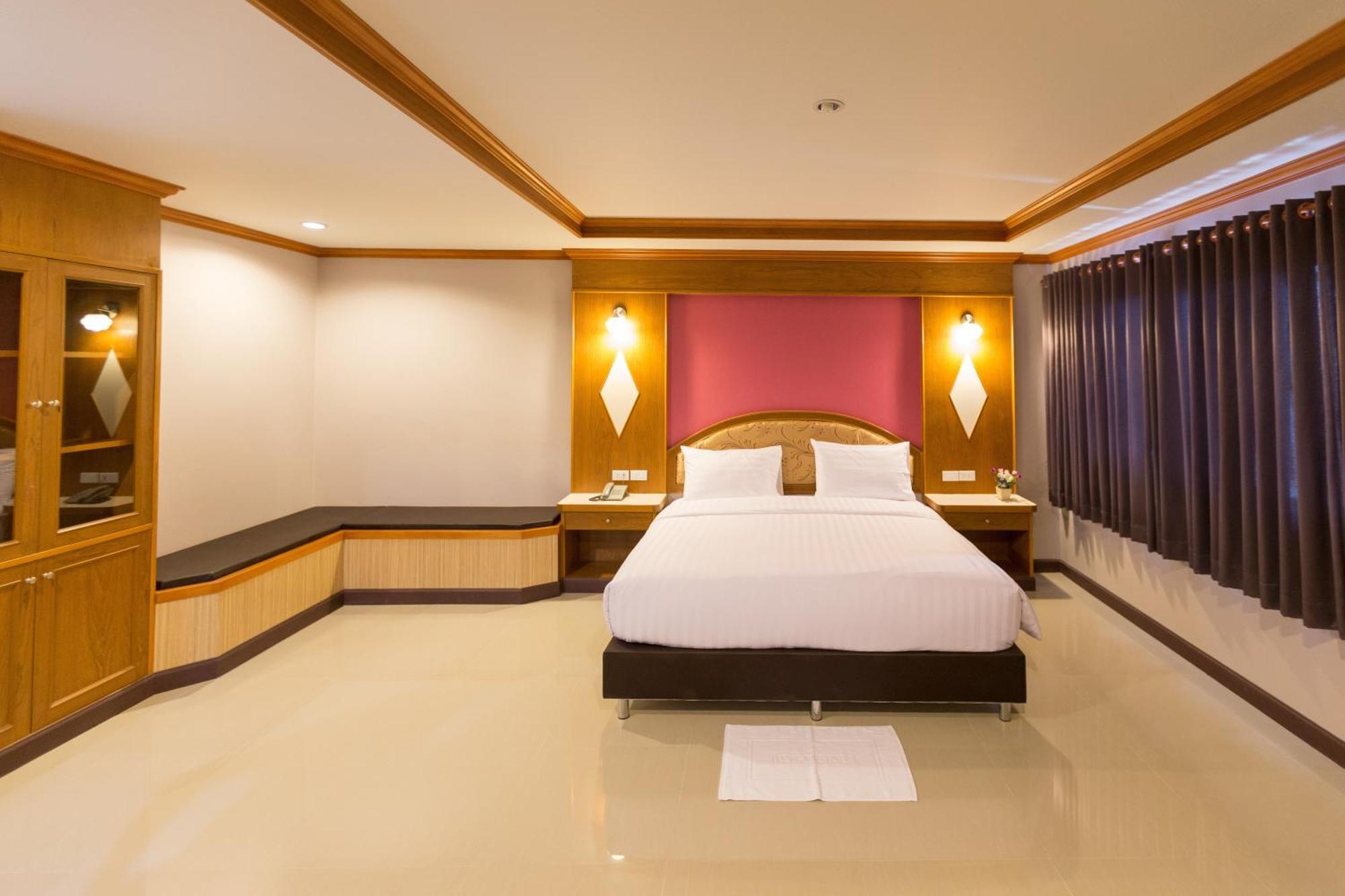 Thungtawan Hotel Nakhon Si Thammarat Exteriör bild