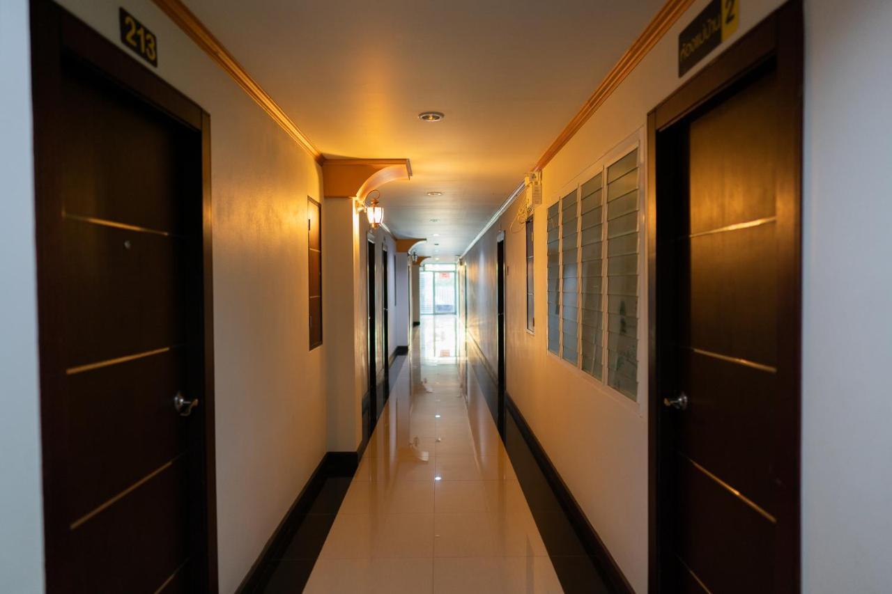 Thungtawan Hotel Nakhon Si Thammarat Exteriör bild